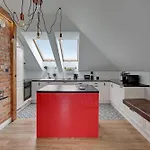 Amber Q4apartments דירה
